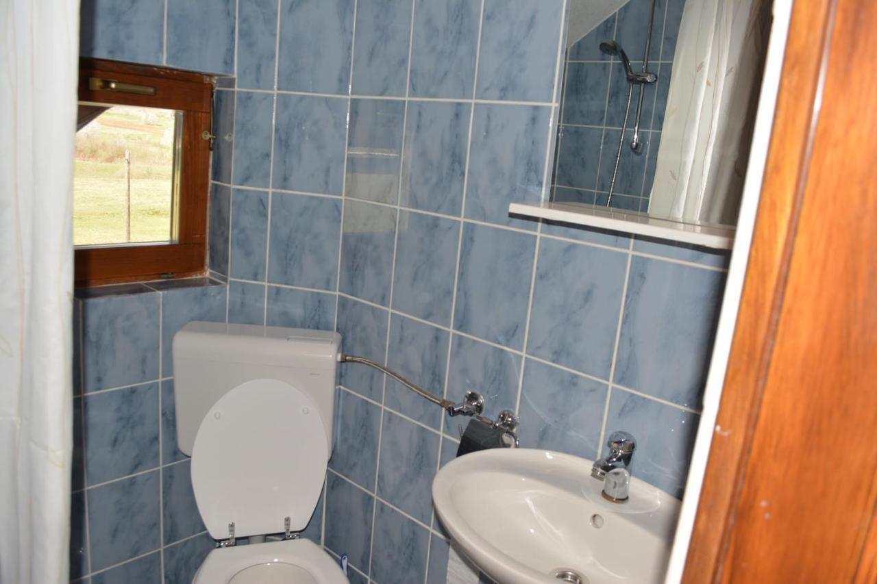 Guesthouse Andja 스몰리야나크 외부 사진