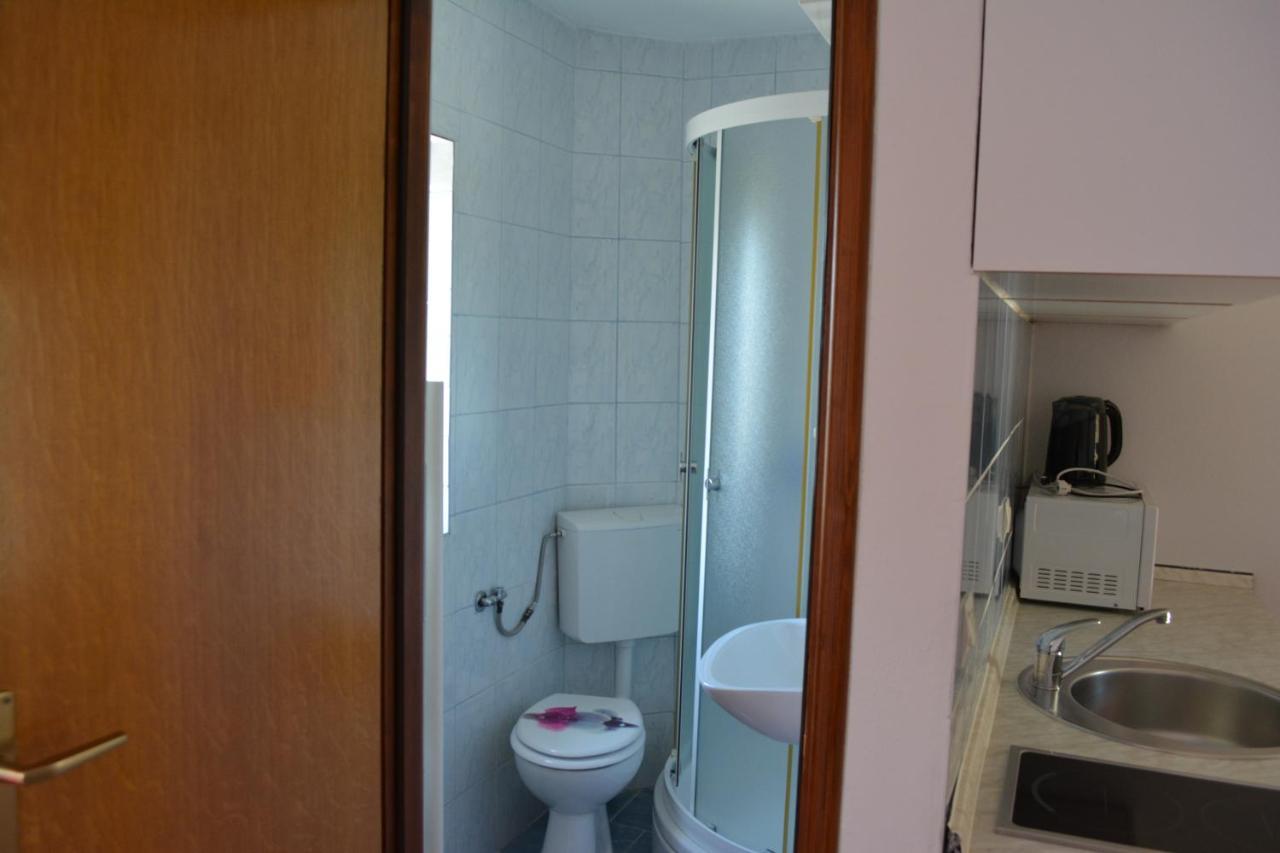 Guesthouse Andja 스몰리야나크 외부 사진